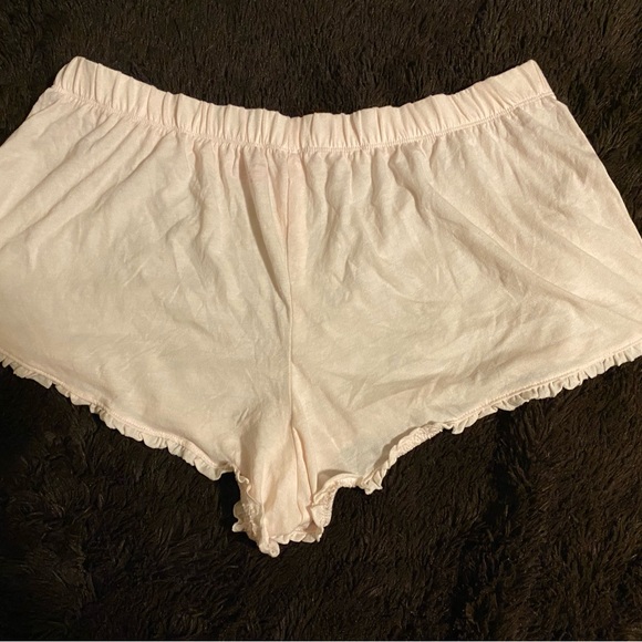 New XL Victoria Secret pink lightweight pajama shorts! Bundle slippers $ave big! - Picture 4 of 4